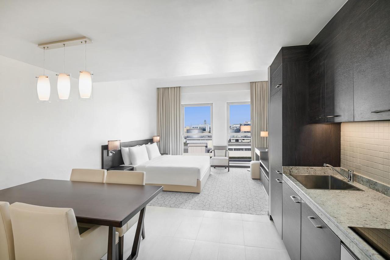 Hyatt Place Jumeirah Residences Отель