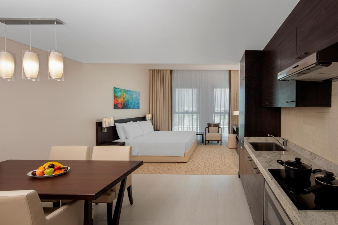 Hyatt Place Jumeirah Residences Отель 4*